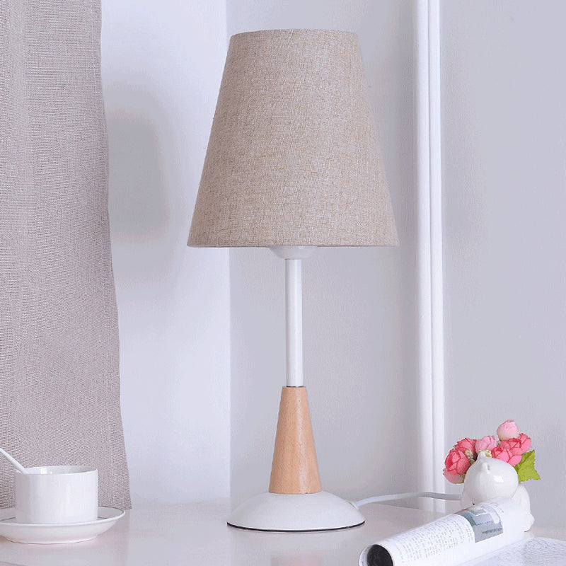 Contemporary 1 Head Table Light Flaxen Wide Flare Small Desk Lamp with Fabric Shade Clearhalo 'Lamps' 'Table Lamps' Lighting' 402073