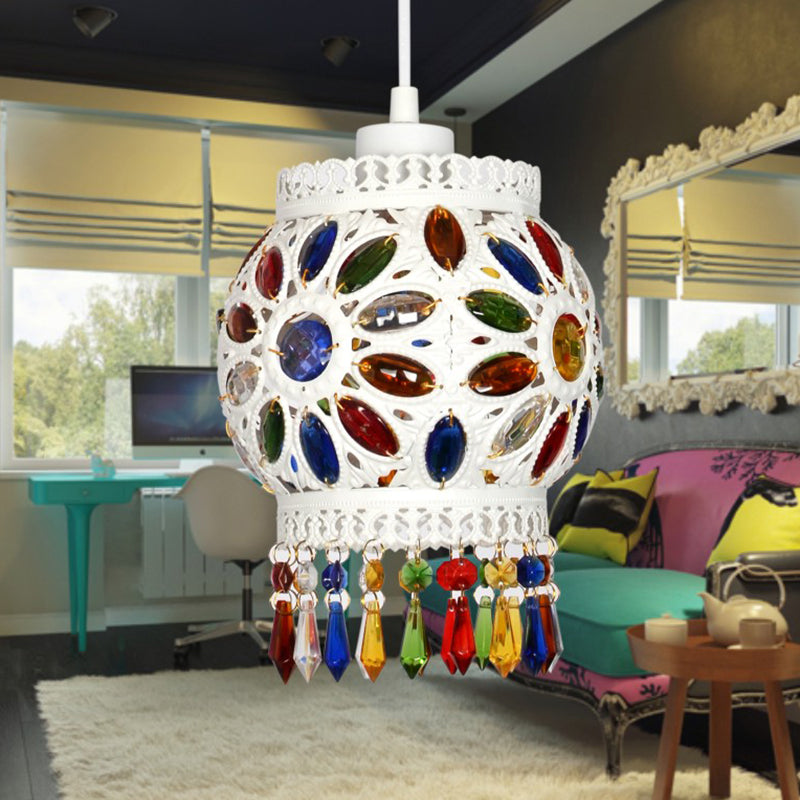 1 Light Pendant Ceiling Light Vintage Ball Metal Hanging Lamp in White for Bathroom Clearhalo 'Ceiling Lights' 'Pendant Lights' 'Pendants' Lighting' 404108