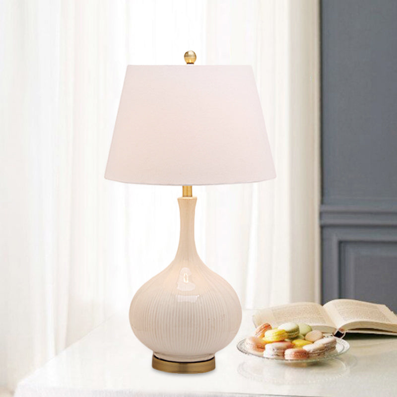 Fabric Tapered Table Light Modernism 1 Head White Small Desk Lamp with Ceramic Base Clearhalo 'Lamps' 'Table Lamps' Lighting' 404750