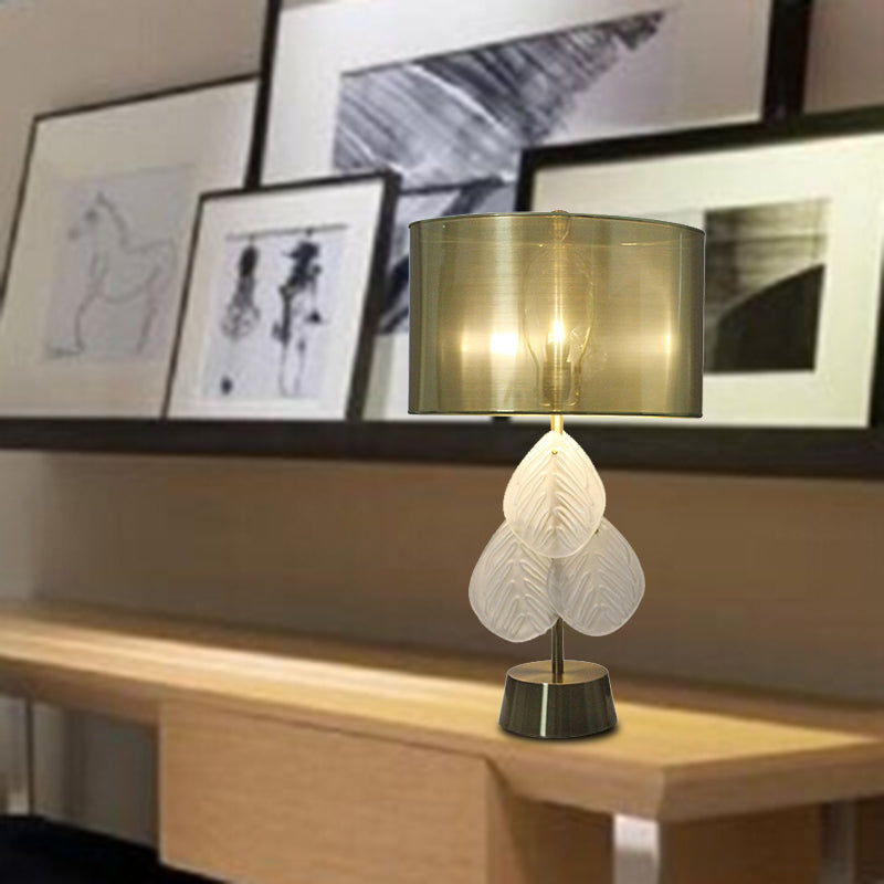 Leaf Shape Desk Light Modernism Hand-Cut Crystal 1 Bulb Night Table Lamp in Gold Gold Clearhalo 'Lamps' 'Table Lamps' Lighting' 405188