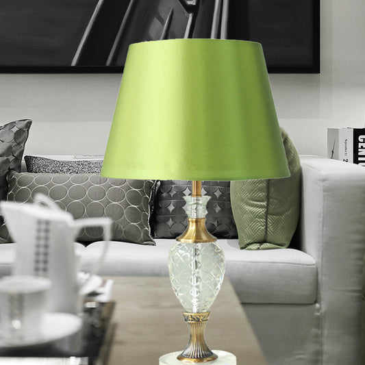 1-Light Bedroom Night Lamp Contemporary Green Table Lighting with Urn-Shaped Crystal Green Clearhalo 'Lamps' 'Table Lamps' Lighting' 406399