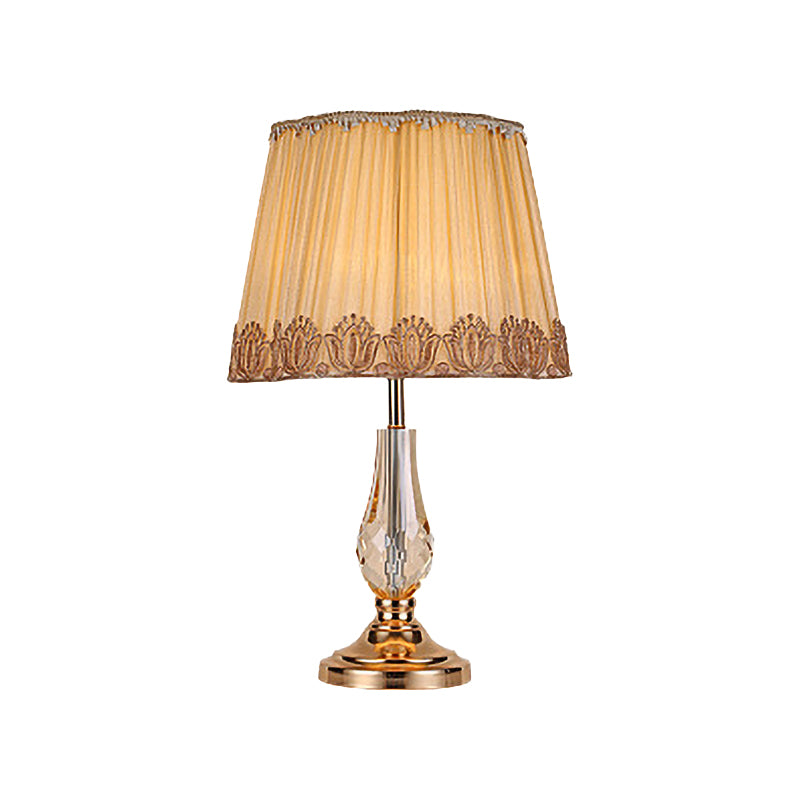 1 Head Living Room Desk Lamp Modern Beige Table Light with Wide Flare Fabric Shade Clearhalo 'Lamps' 'Table Lamps' Lighting' 406509