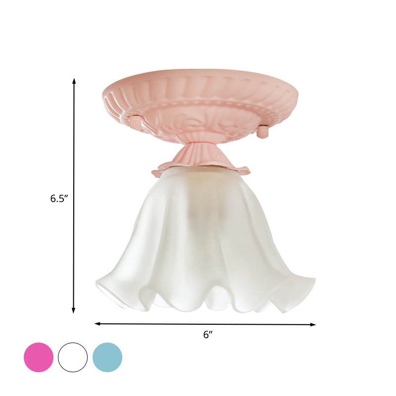 Scalloped Metal Ceiling Light Country 1 Bulb Living Room Flush Mount Lighting in White/Pink/Blue Clearhalo 'Ceiling Lights' 'Close To Ceiling Lights' 'Close to ceiling' 'Flush mount' Lighting' 407312