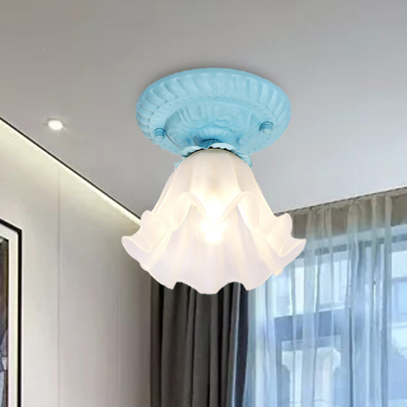 Scalloped Metal Ceiling Light Country 1 Bulb Living Room Flush Mount Lighting in White/Pink/Blue Clearhalo 'Ceiling Lights' 'Close To Ceiling Lights' 'Close to ceiling' 'Flush mount' Lighting' 407317