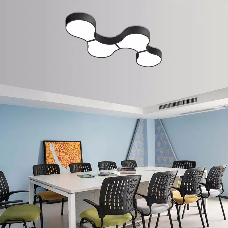 Metal and Acrylic Ceiling Mount Light Modern Style LED Ceiling Lamp for Living Room Clearhalo 'Ceiling Lights' 'Close To Ceiling Lights' 'Close to ceiling' 'Flush mount' Lighting' 42428