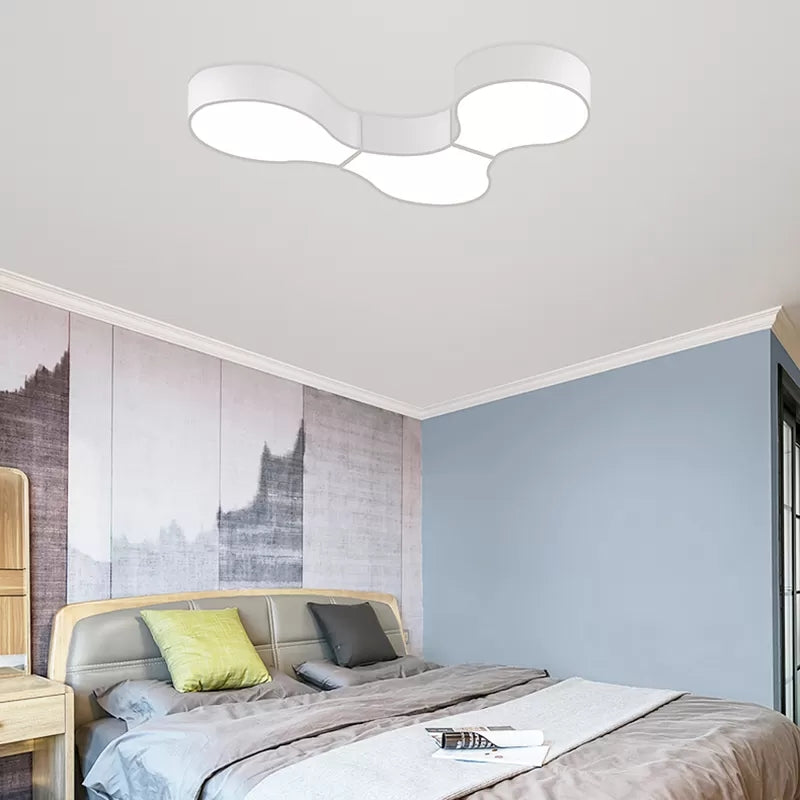 Metal and Acrylic Ceiling Mount Light Modern Style LED Ceiling Lamp for Living Room Clearhalo 'Ceiling Lights' 'Close To Ceiling Lights' 'Close to ceiling' 'Flush mount' Lighting' 42437