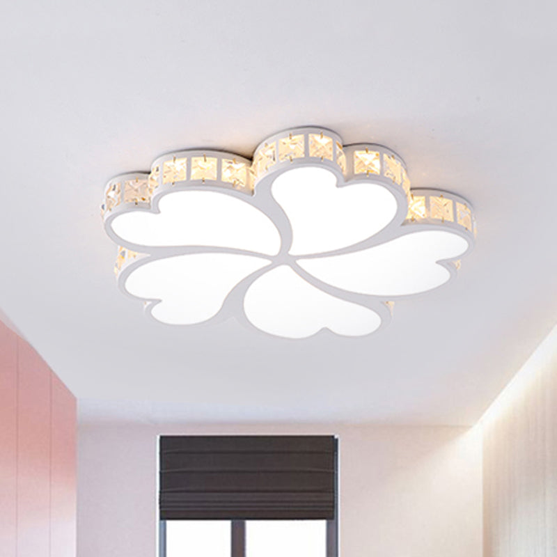 Nordic Clover Flush Mount Ceiling Light with Crystal Shade Black/White/Gold LED Bedroom Ceiling Flush Mount Light Clearhalo 'Ceiling Lights' 'Close To Ceiling Lights' 'Close to ceiling' 'Flush mount' Lighting' 438372