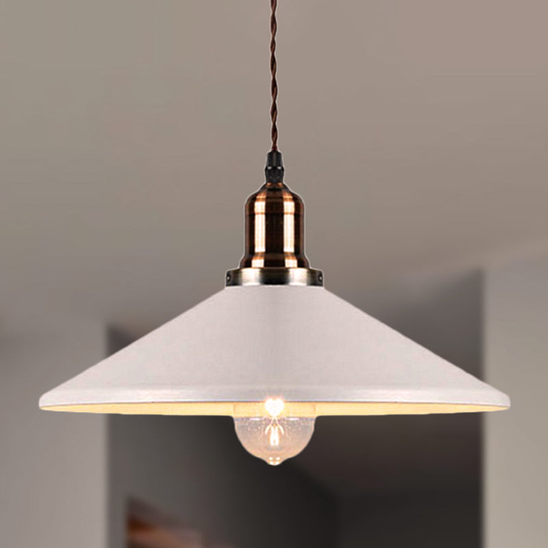 Loft Stylish Cone/Saucer/Dome Shade Ceiling Pendant 1 Light Metal Hanging Pendant in White for Restaurant Clearhalo 'Ceiling Lights' 'Modern Pendants' 'Modern' 'Pendant Lights' 'Pendants' Lighting' 456496