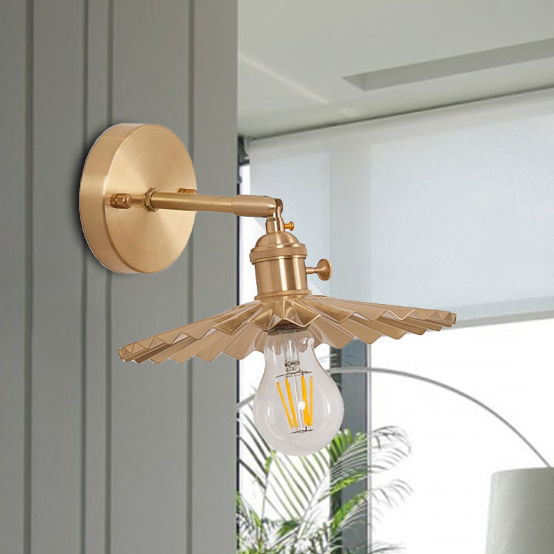 Retro Style Radial Wave Wall Light Sconce 1 Head Metallic Wall Mount Lamp in Brass for Bedside Clearhalo 'Art deco wall lights' 'Cast Iron' 'Glass' 'Industrial wall lights' 'Industrial' 'Middle century wall lights' 'Modern' 'Rustic wall lights' 'Tiffany' 'Traditional wall lights' 'Wall Lamps & Sconces' 'Wall Lights' Lighting' 494441