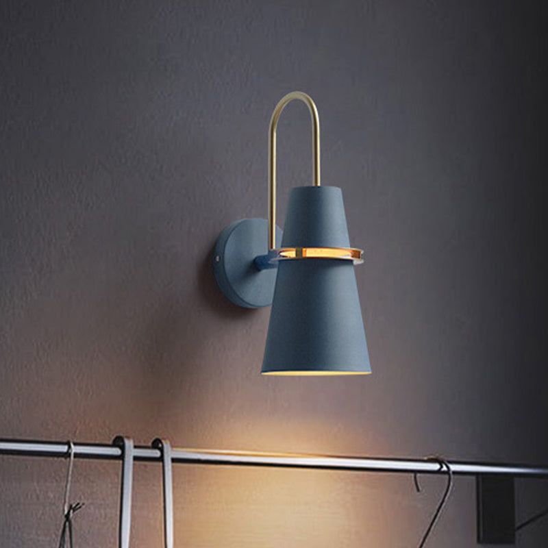 Metallic Flared Wall Sconce Light Contemporary 1 Head Blue/Black Wall Mount Lamp Fixture with Curved Arm Blue Clearhalo 'Cast Iron' 'Glass' 'Industrial' 'Modern wall lights' 'Modern' 'Tiffany' 'Traditional wall lights' 'Wall Lamps & Sconces' 'Wall Lights' Lighting' 505186