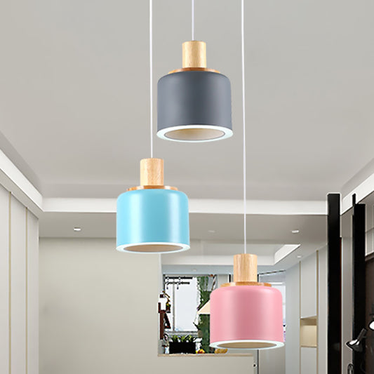 White Small Drum Cluster Pendant Light Minimalist 3 Heads Metallic Ceiling Hang Fixture with Wood Top Clearhalo 'Ceiling Lights' 'Modern Pendants' 'Modern' 'Pendant Lights' 'Pendants' Lighting' 506304