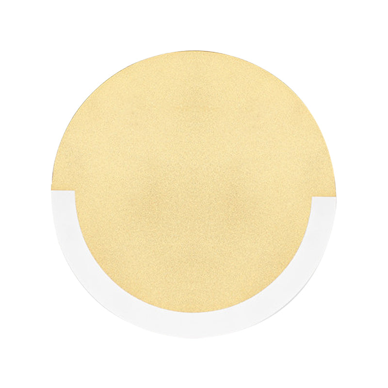 Round Acrylic Wall Sconce Simple Style White/Gold LED Wall Light Fixture in Warm/White Light for Bedroom Clearhalo 'Modern wall lights' 'Modern' 'Wall Lamps & Sconces' 'Wall Lights' Lighting' 512534