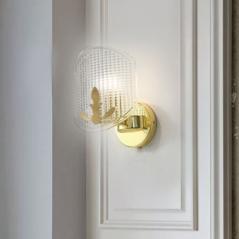 Post-Modern Oval Wall Lighting Clear Lattice Glass 1 Head Corner Wall Sconce Lamp in Gold Clearhalo 'Cast Iron' 'Glass' 'Industrial' 'Modern wall lights' 'Modern' 'Tiffany' 'Traditional wall lights' 'Wall Lamps & Sconces' 'Wall Lights' Lighting' 512846