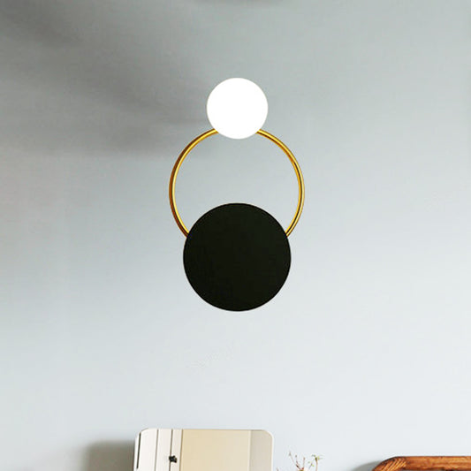 Black and Gold Round Wall Lighting Modern 1-Light Metallic Wall Mount Sconce for Bedside Black Clearhalo 'Cast Iron' 'Glass' 'Industrial' 'Modern wall lights' 'Modern' 'Tiffany' 'Traditional wall lights' 'Wall Lamps & Sconces' 'Wall Lights' Lighting' 512964