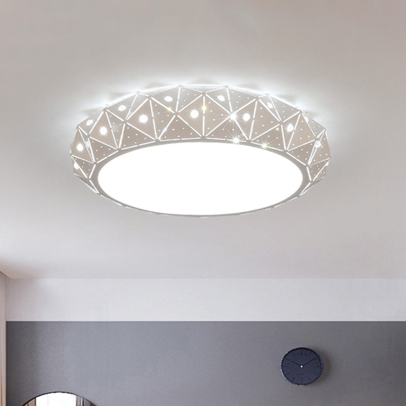 Round LED Flush Mount Light Simple Acrylic 18"/25.5" Dia LED Ceiling Lamp in Warm/White Light with Hollow Deisgn Clearhalo 'Ceiling Lights' 'Close To Ceiling Lights' 'Close to ceiling' 'Flush mount' Lighting' 513553