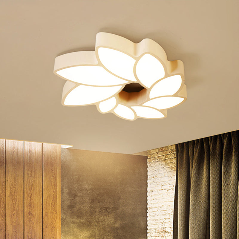 Acrylic Floral Ceiling Mounted Light Simplicity 22.5"/31.5" Wide Living Room Flush Mount Light Fixture in Warm/White Light Clearhalo 'Ceiling Lights' 'Close To Ceiling Lights' 'Close to ceiling' 'Flush mount' Lighting' 513559