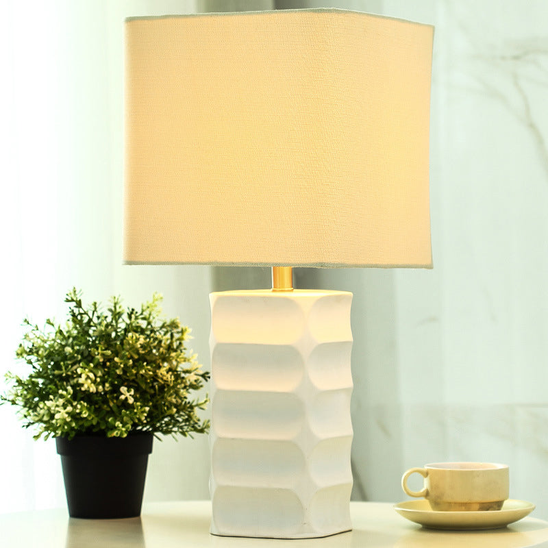 Square Fabric Task Lighting Modernist 1 Head White Small Desk Lamp for Living Room Clearhalo 'Lamps' 'Table Lamps' Lighting' 518949