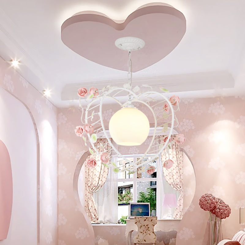 Heart Shaped Metal Pendant Light Pastoral 1 Bulb Dining Room LED Suspension Lighting Fixture in White Clearhalo 'Ceiling Lights' 'Pendant Lights' 'Pendants' Lighting' 519542