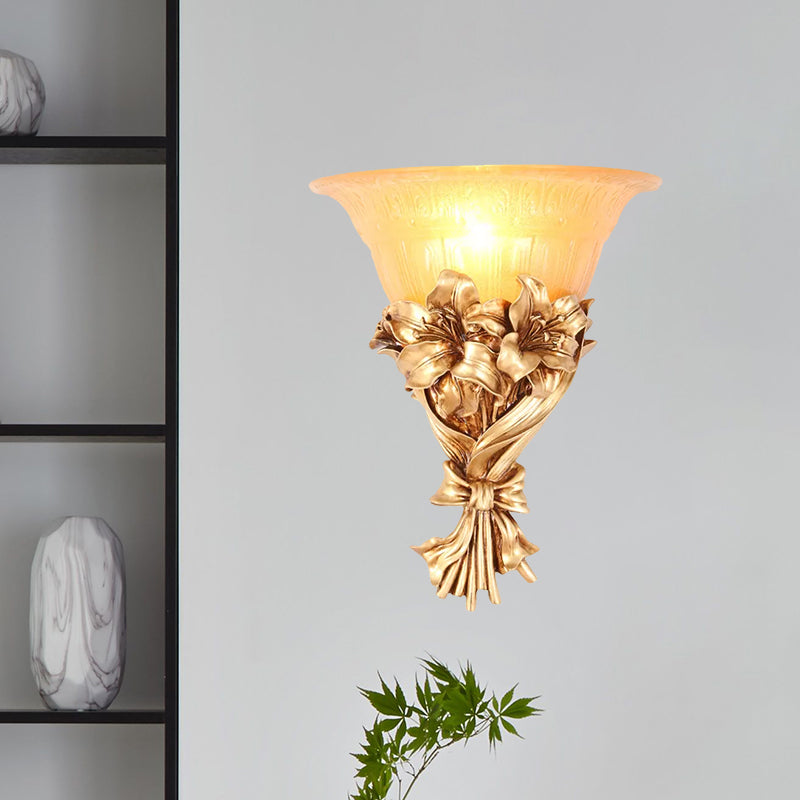 1 Light Flared Wall Light Vintage Gold Resin Sconce Light with Flower/Peacock Tail Decoration Clearhalo 'Wall Lamps & Sconces' 'Wall Lights' Lighting' 559470