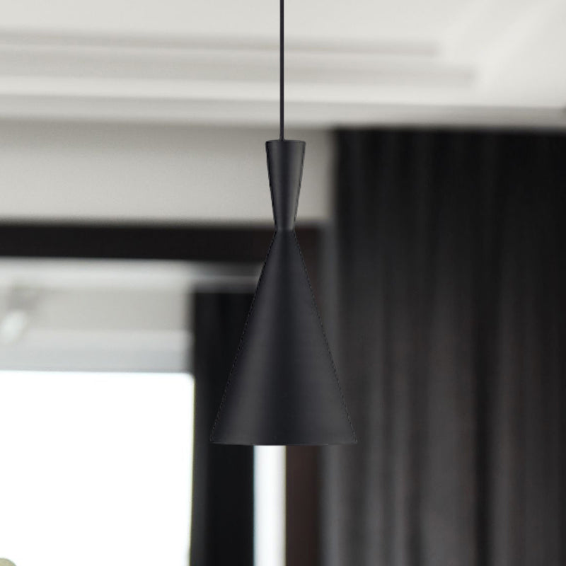 Metal Cone/Saucer/Urn Pendant Light Industrial Black/White/Gold Hanging Light with Linear/Round Canopy Clearhalo 'Ceiling Lights' 'Modern Pendants' 'Modern' 'Pendant Lights' 'Pendants' Lighting' 597594