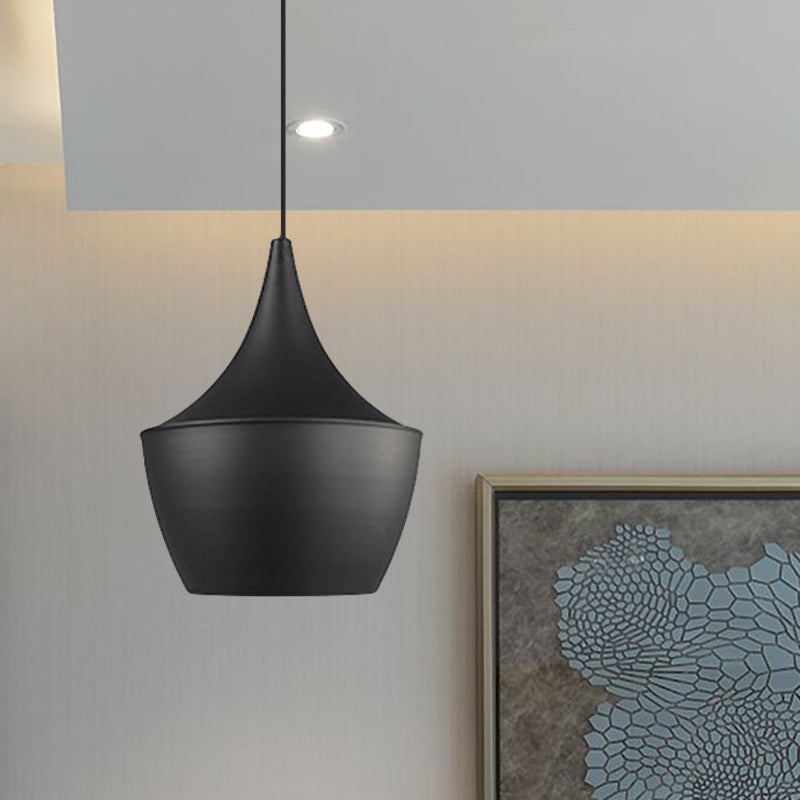 Metal Cone/Saucer/Urn Pendant Light Industrial Black/White/Gold Hanging Light with Linear/Round Canopy Black Urn Round Clearhalo 'Ceiling Lights' 'Modern Pendants' 'Modern' 'Pendant Lights' 'Pendants' Lighting' 597609