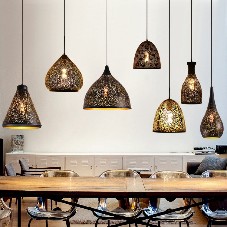 Etched Cone/Oval Metallic Hanging Ceiling Light Vintage Stylish 1 Light Dining Room Pendant Lamp in Black Clearhalo 'Ceiling Lights' 'Modern Pendants' 'Modern' 'Pendant Lights' 'Pendants' Lighting' 60230