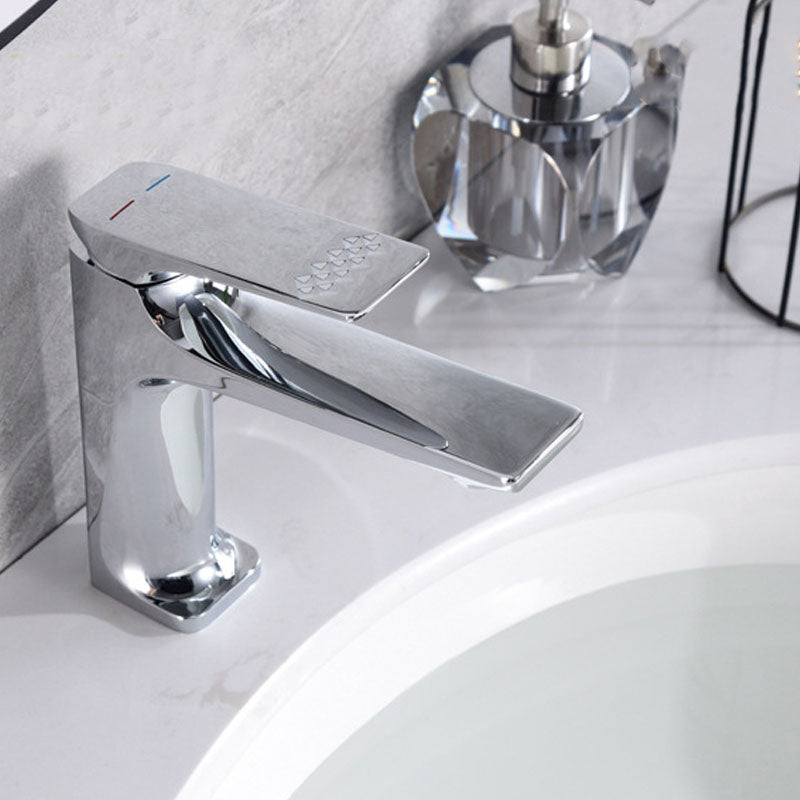 Glam Centerset Faucet Pure Color Basin Lavatory Faucet for Bathroom Clearhalo 'Bathroom Remodel & Bathroom Fixtures' 'Bathroom Sink Faucets' 'Bathroom Sinks & Faucet Components' 'bathroom_sink_faucets' 'Home Improvement' 'home_improvement' 'home_improvement_bathroom_sink_faucets' 6039711