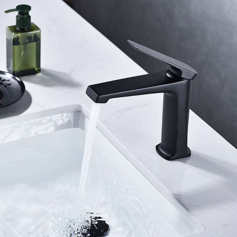 Modern Vessel Sink Faucet Lever Handle Copper Low Arc Vessel Faucet Black Clearhalo 'Bathroom Remodel & Bathroom Fixtures' 'Bathroom Sink Faucets' 'Bathroom Sinks & Faucet Components' 'bathroom_sink_faucets' 'Home Improvement' 'home_improvement' 'home_improvement_bathroom_sink_faucets' 6039856