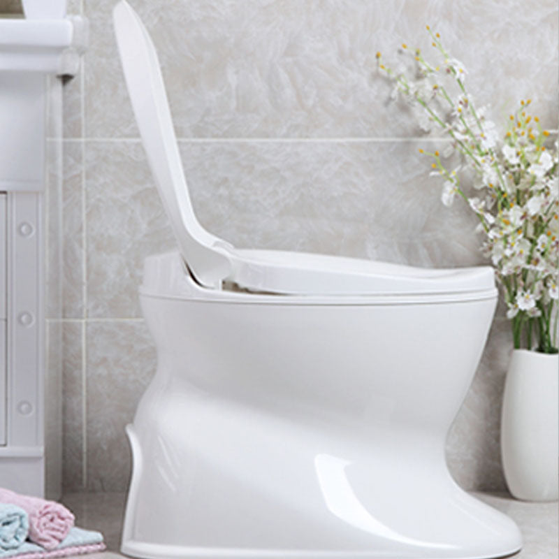 Modern Plastic Toilet Floor Mounted Toilet Bowl with Slow Close Seat for Bathroom Clearhalo 'Bathroom Remodel & Bathroom Fixtures' 'Home Improvement' 'home_improvement' 'home_improvement_toilets' 'Toilets & Bidets' 'Toilets' 6078004