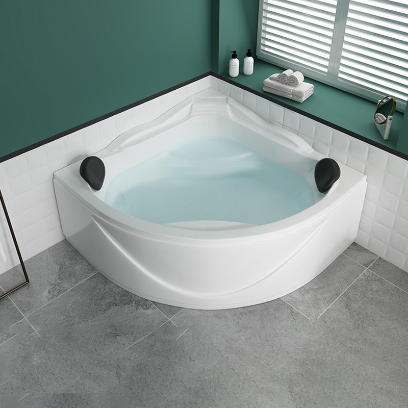 Bathroom Corner Bath Tub Acrylic Modern Bathtub with Drain and Overflow Trim Massage Not Included Tub Clearhalo 'Bathroom Remodel & Bathroom Fixtures' 'Bathtubs' 'Home Improvement' 'home_improvement' 'home_improvement_bathtubs' 'Showers & Bathtubs' 6093534