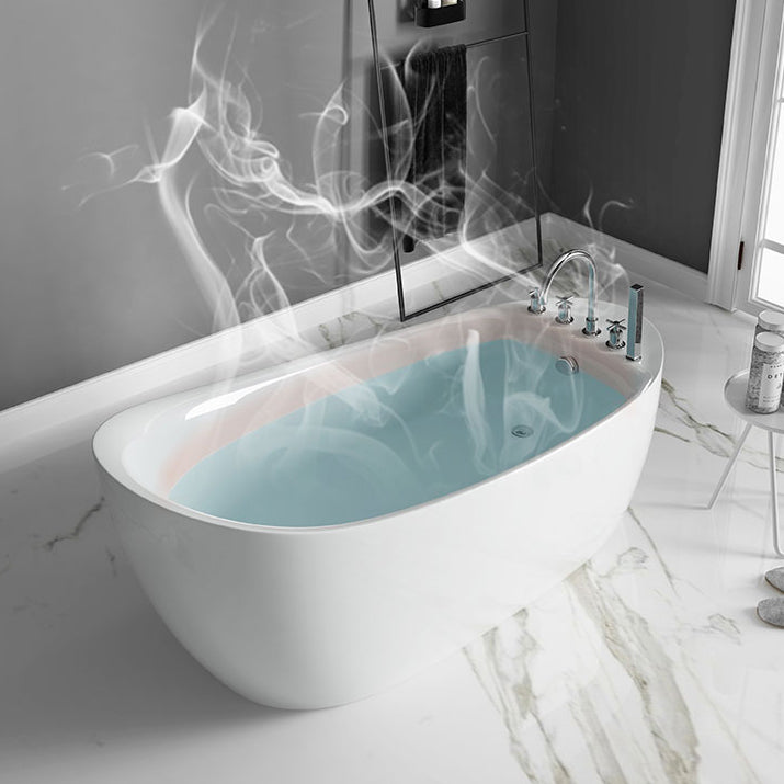 Freestanding Oval Bath Tub Modern Acrylic-Fiberglass Soaking Bathtub Clearhalo 'Bathroom Remodel & Bathroom Fixtures' 'Bathtubs' 'Home Improvement' 'home_improvement' 'home_improvement_bathtubs' 'Showers & Bathtubs' 6124244