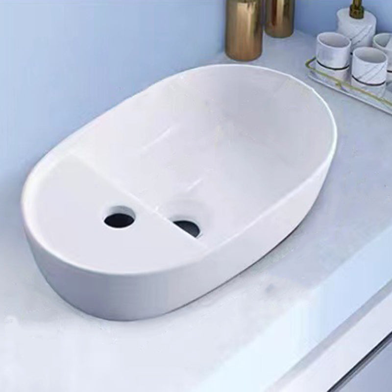 Modern Vessel Bathroom Sink Porcelain White Wash Stand for Bathroom 17"L x 10"W x 6"H Clearhalo 'Bathroom Remodel & Bathroom Fixtures' 'Bathroom Sinks & Faucet Components' 'Bathroom Sinks' 'bathroom_sink' 'Home Improvement' 'home_improvement' 'home_improvement_bathroom_sink' 6140164