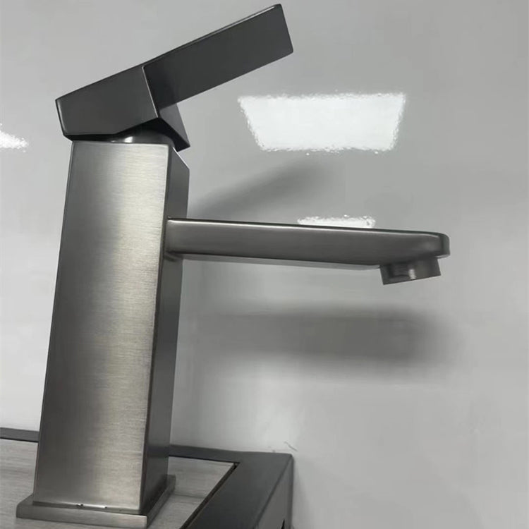 Contemporary Style Faucets One Lever Handles Vessel Sink Bathroom Faucet Clearhalo 'Bathroom Remodel & Bathroom Fixtures' 'Bathroom Sink Faucets' 'Bathroom Sinks & Faucet Components' 'bathroom_sink_faucets' 'Home Improvement' 'home_improvement' 'home_improvement_bathroom_sink_faucets' 6151535