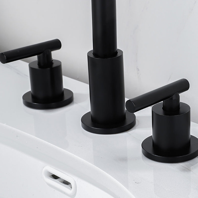 Modern 2-Handle Bathroom Sink Faucet 3 Hole Widespread Bathroom Faucet Clearhalo 'Bathroom Remodel & Bathroom Fixtures' 'Bathroom Sink Faucets' 'Bathroom Sinks & Faucet Components' 'bathroom_sink_faucets' 'Home Improvement' 'home_improvement' 'home_improvement_bathroom_sink_faucets' 6154688