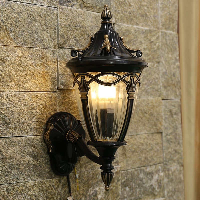 1 Bulb Urn Wall Sconce Light Loft Brass/Black Metal Wall Lamp Fixture with Clear Ribbed Glass Shade Clearhalo 'Wall Lamps & Sconces' 'Wall Lights' Lighting' 615802