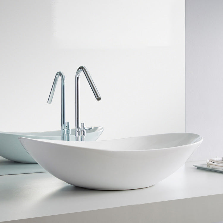 Contemporary Bathroom Sink Pop-Up Drain Porcelain Oval-Shape Vessel Lavatory Sink Clearhalo 'Bathroom Remodel & Bathroom Fixtures' 'Bathroom Sinks & Faucet Components' 'Bathroom Sinks' 'bathroom_sink' 'Home Improvement' 'home_improvement' 'home_improvement_bathroom_sink' 6239279