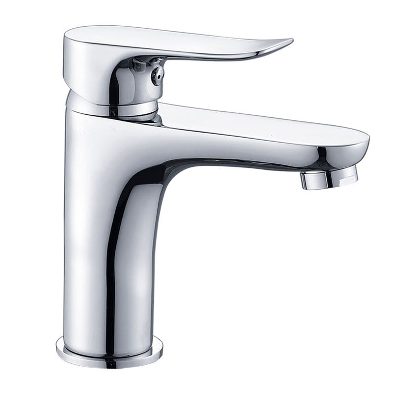 Basic Metal Sink Faucet Silver Bathroom Faucet with Lever Handle Clearhalo 'Bathroom Remodel & Bathroom Fixtures' 'Bathroom Sink Faucets' 'Bathroom Sinks & Faucet Components' 'bathroom_sink_faucets' 'Home Improvement' 'home_improvement' 'home_improvement_bathroom_sink_faucets' 6255464