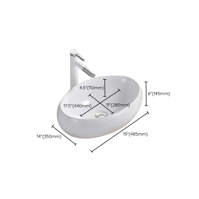 Modern Wash Stand Porcelain Rectangular with Drain Assembly and Pop-Up Drain Vessel Sink Clearhalo 'Bathroom Remodel & Bathroom Fixtures' 'Bathroom Sinks & Faucet Components' 'Bathroom Sinks' 'bathroom_sink' 'Home Improvement' 'home_improvement' 'home_improvement_bathroom_sink' 6255864