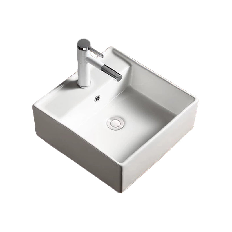 Modern Vessel Bathroom Sink Porcelain Oval with Pop-Up Drain Bathroom Sink Clearhalo 'Bathroom Remodel & Bathroom Fixtures' 'Bathroom Sinks & Faucet Components' 'Bathroom Sinks' 'bathroom_sink' 'Home Improvement' 'home_improvement' 'home_improvement_bathroom_sink' 6255934