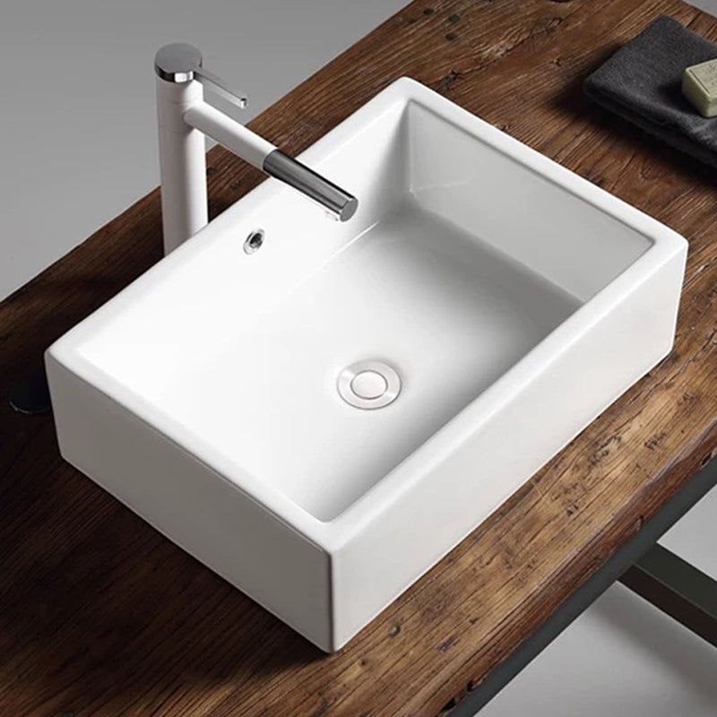 Modern Vessel Bathroom Sink Porcelain Oval with Pop-Up Drain Bathroom Sink Clearhalo 'Bathroom Remodel & Bathroom Fixtures' 'Bathroom Sinks & Faucet Components' 'Bathroom Sinks' 'bathroom_sink' 'Home Improvement' 'home_improvement' 'home_improvement_bathroom_sink' 6255949