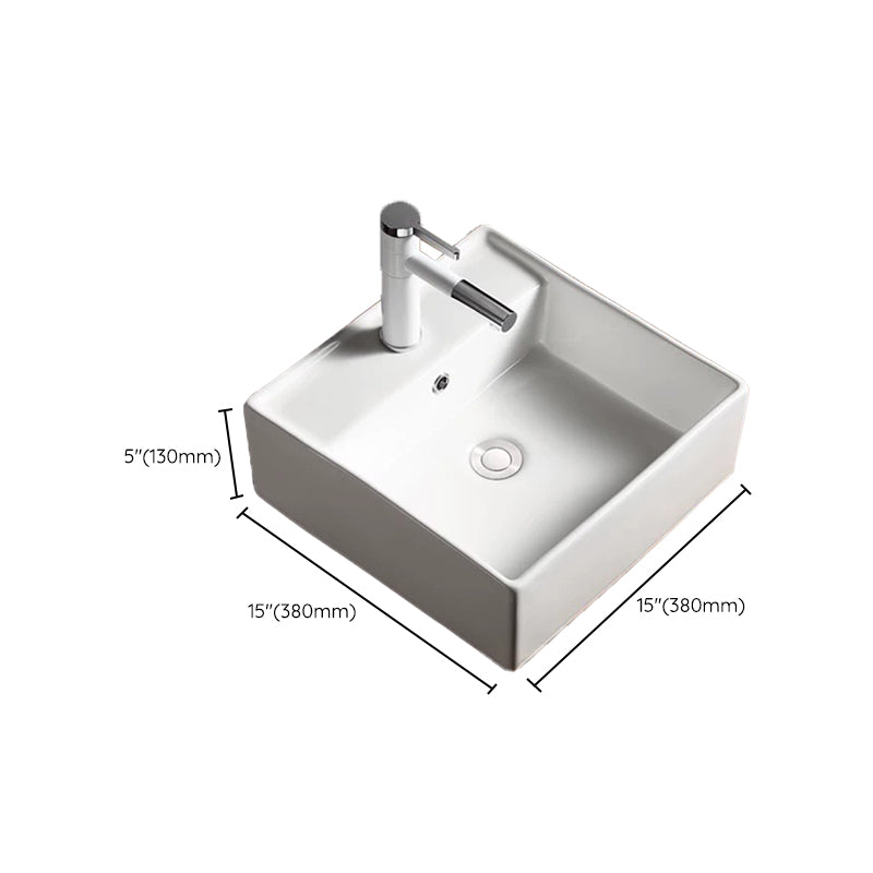 Modern Vessel Bathroom Sink Porcelain Oval with Pop-Up Drain Bathroom Sink Clearhalo 'Bathroom Remodel & Bathroom Fixtures' 'Bathroom Sinks & Faucet Components' 'Bathroom Sinks' 'bathroom_sink' 'Home Improvement' 'home_improvement' 'home_improvement_bathroom_sink' 6255963