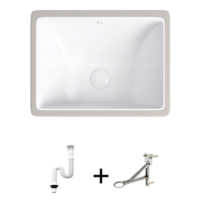 Modern Bathroom Sink Pop-Up Drain Porcelain Solid Color Oval-Shape Vessel Lavatory Sink 18"L x 14"W x 7"H Sink Clearhalo 'Bathroom Remodel & Bathroom Fixtures' 'Bathroom Sinks & Faucet Components' 'Bathroom Sinks' 'bathroom_sink' 'Home Improvement' 'home_improvement' 'home_improvement_bathroom_sink' 6298776