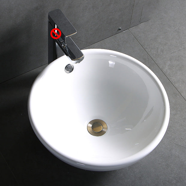 Modern Bathroom Sink Porcelain Pop-Up Drain Round Vessel Bathroom Sink 15.9"L x 15.9"W x 5.7"H Clearhalo 'Bathroom Remodel & Bathroom Fixtures' 'Bathroom Sinks & Faucet Components' 'Bathroom Sinks' 'bathroom_sink' 'Home Improvement' 'home_improvement' 'home_improvement_bathroom_sink' 6298807