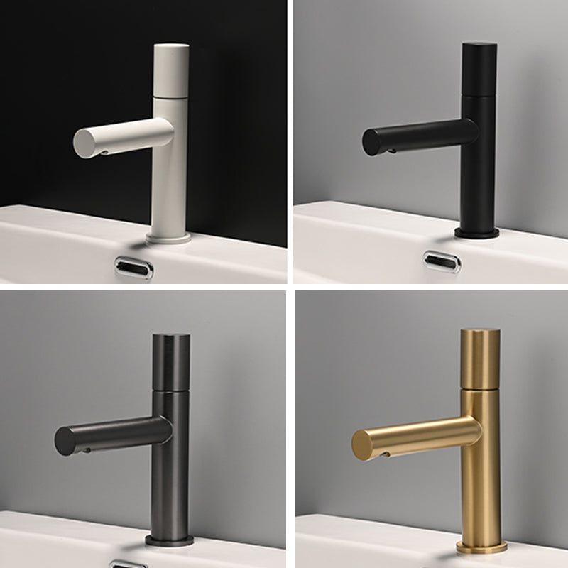 Contemporary Centerset Faucet Lever Handles Single Hole Brass Circular Faucet Clearhalo 'Bathroom Remodel & Bathroom Fixtures' 'Bathroom Sink Faucets' 'Bathroom Sinks & Faucet Components' 'bathroom_sink_faucets' 'Home Improvement' 'home_improvement' 'home_improvement_bathroom_sink_faucets' 6311551