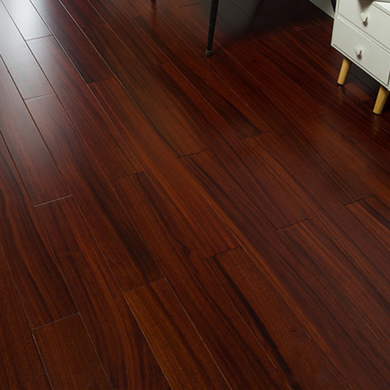 Modern Natural Solid Wood Laminate Flooring Click-Lock Waterproof Dark Brown Clearhalo 'Flooring 'Home Improvement' 'home_improvement' 'home_improvement_laminate_flooring' 'Laminate Flooring' 'laminate_flooring' Walls and Ceiling' 6321049