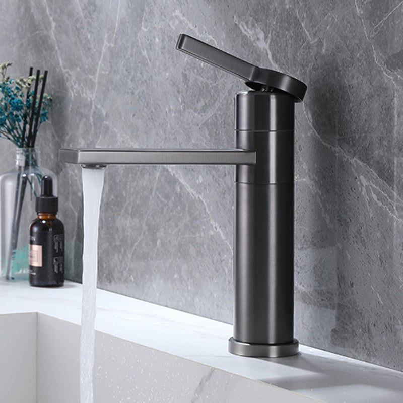 Industrial Circular Vessel Sink Faucet Stainless Steel Bathroom Faucet Clearhalo 'bathroom_sink_faucets' 'Conjunta de Baño y Conjunta de Grifo' 'Coronamiento de Baño y Dispositivo de Baño' 'Grifo del lavabo del baño' 'Hogar' 'home_improvement' 'home_improvement_bathroom_sink_faucets' 'Mejoras para el hogar' 6327434