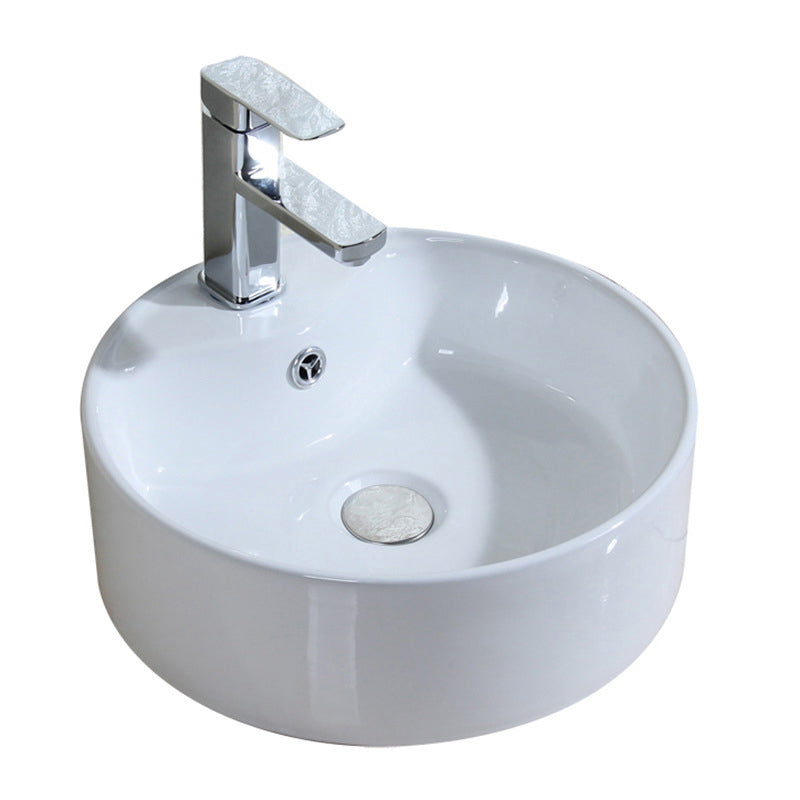 Modern Bathroom Sink Porcelain Round with Overflow and Pop-Up Drain Vessel Lavatory Sink Clearhalo 'Bathroom Remodel & Bathroom Fixtures' 'Bathroom Sinks & Faucet Components' 'Bathroom Sinks' 'bathroom_sink' 'Home Improvement' 'home_improvement' 'home_improvement_bathroom_sink' 6328019