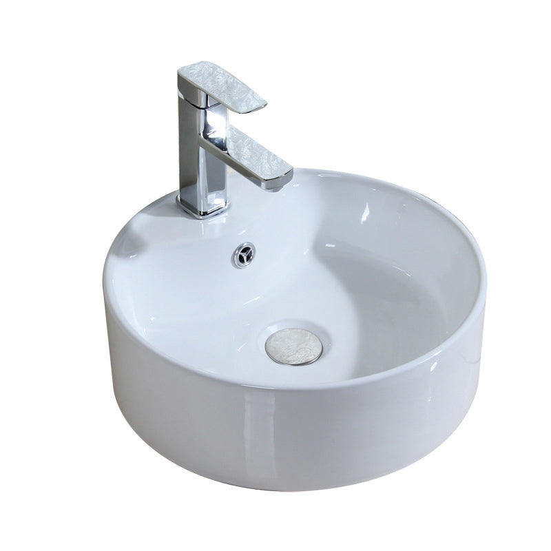 Modern Bathroom Sink Porcelain Round with Overflow and Pop-Up Drain Vessel Lavatory Sink Clearhalo 'Bathroom Remodel & Bathroom Fixtures' 'Bathroom Sinks & Faucet Components' 'Bathroom Sinks' 'bathroom_sink' 'Home Improvement' 'home_improvement' 'home_improvement_bathroom_sink' 6328020