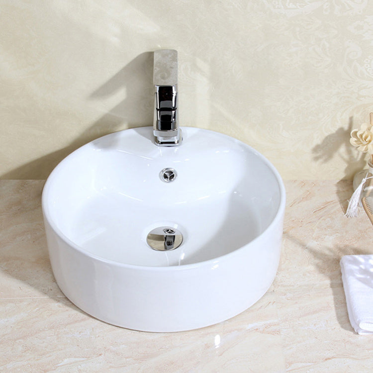 Modern Bathroom Sink Porcelain Round with Overflow and Pop-Up Drain Vessel Lavatory Sink Clearhalo 'Bathroom Remodel & Bathroom Fixtures' 'Bathroom Sinks & Faucet Components' 'Bathroom Sinks' 'bathroom_sink' 'Home Improvement' 'home_improvement' 'home_improvement_bathroom_sink' 6328021