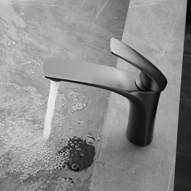 Modern Style Centerset Faucet Lever Handles Faucet for Bathroom Clearhalo 'Bathroom Remodel & Bathroom Fixtures' 'Bathroom Sink Faucets' 'Bathroom Sinks & Faucet Components' 'bathroom_sink_faucets' 'Home Improvement' 'home_improvement' 'home_improvement_bathroom_sink_faucets' 6333155